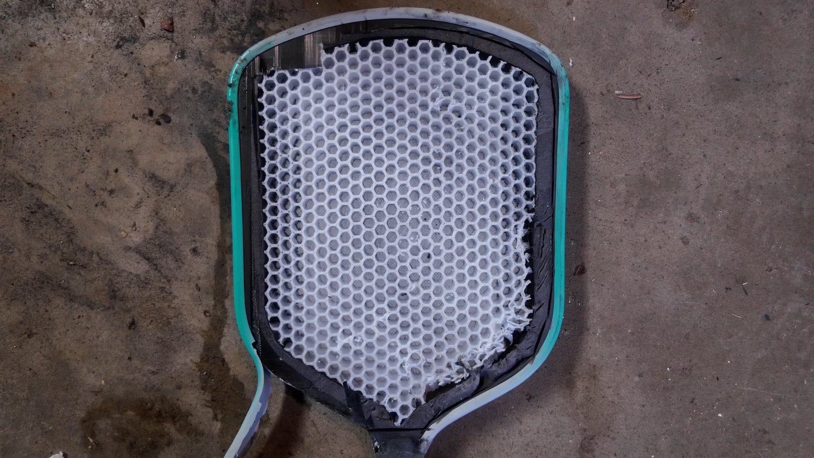 Hinh anh 7: Vot 11SIX24 Power Series Gen 3 voi thiet ke hien dai va hieu suat manh me