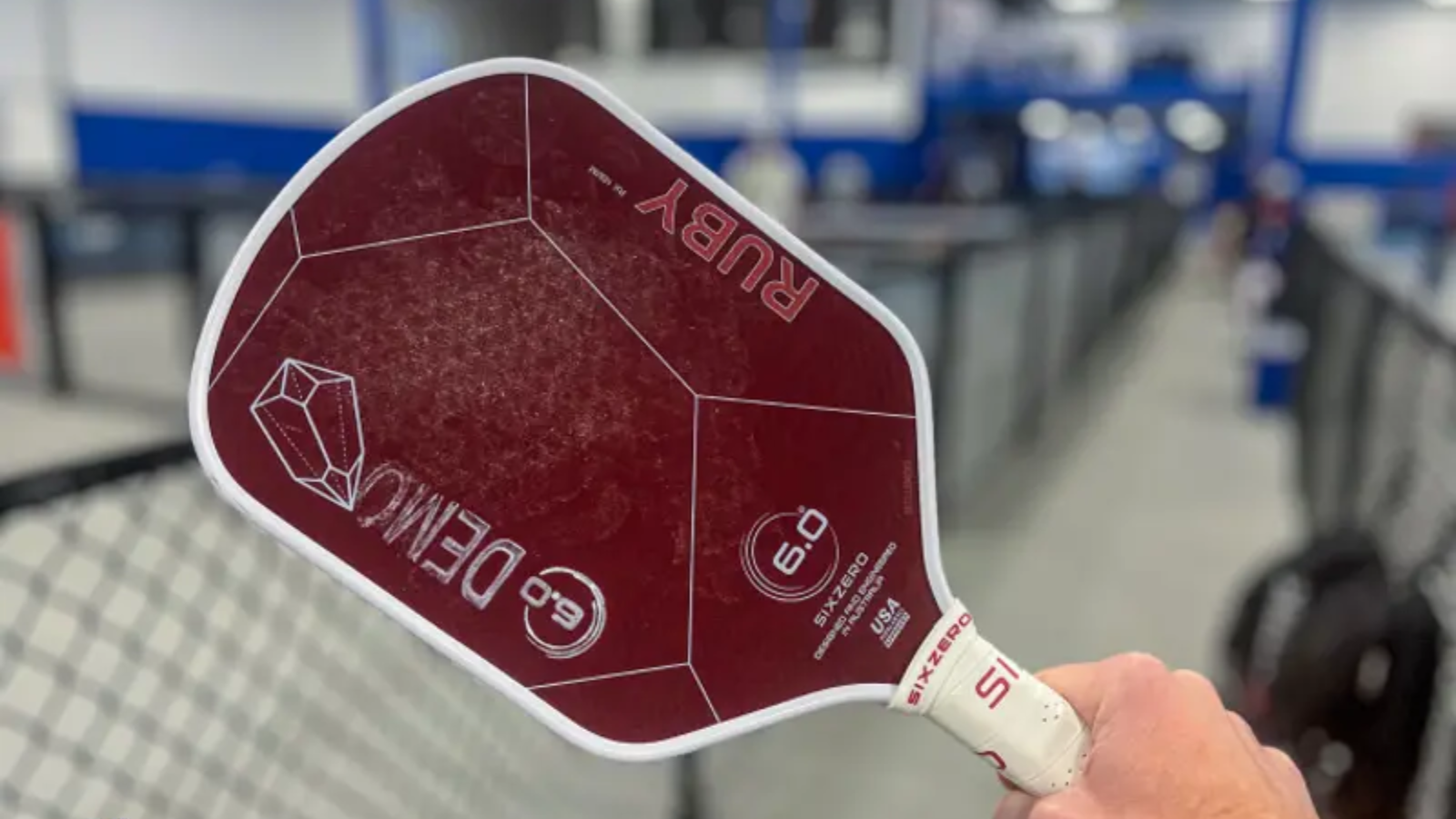 Hinh anh 6: Vot pickleball Six Zero Ruby voi cong nghe thermoformed