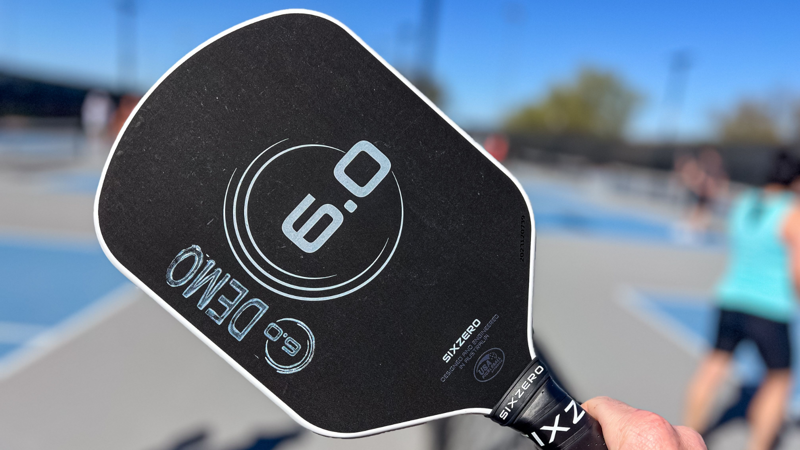 Đánh giá vợt Six Zero Infinity Double Black Diamond 16mm Hinh anh 3: Hinh anh vot pickleball Six Zero Infinity Double Black Diamond 16mm