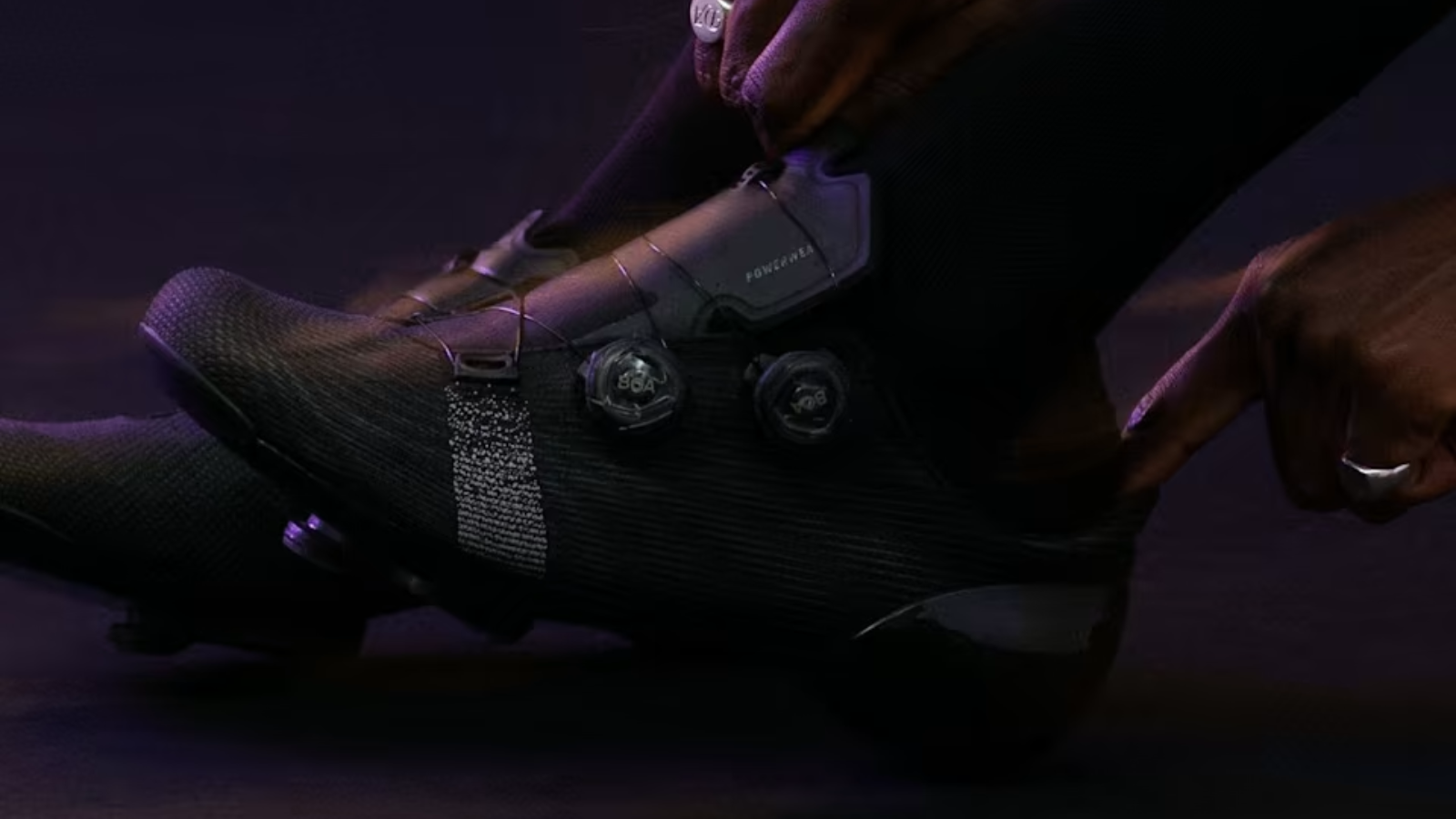 Hinh anh 7: Giay dua Rapha Pro Team Powerweave voi thiet ke hien dai va cong nghe tien tien