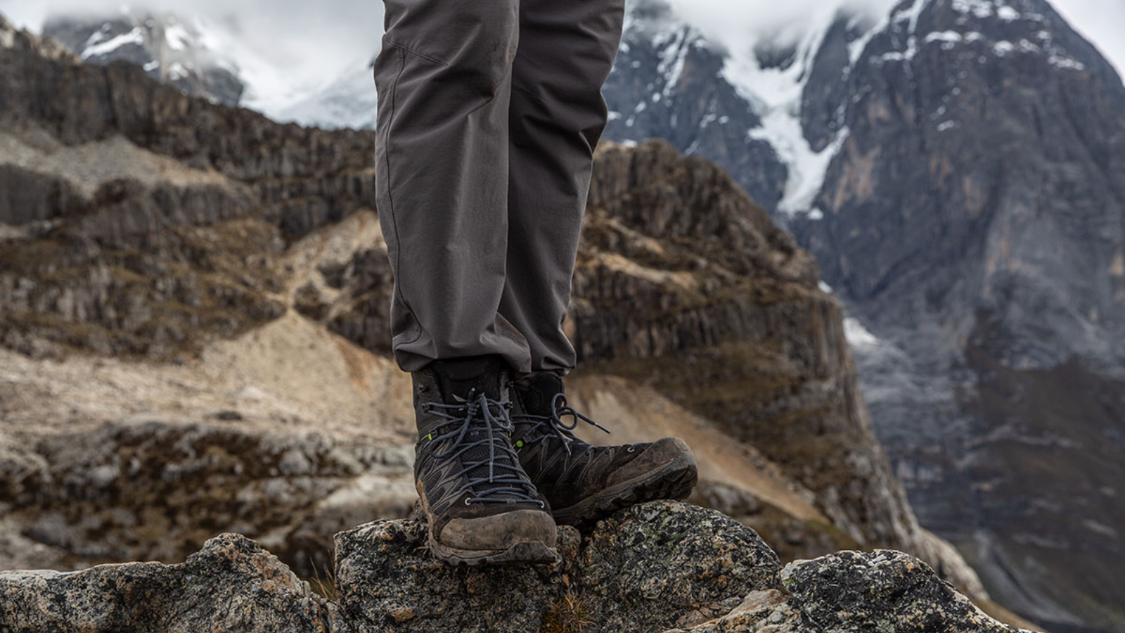 Salewa Mountain Trainer Lite Mid GTX – Giày hiking siêu nhẹ, bám chắc, chống nước hiệu quả Hinh anh 4: Giay hiking Salewa Mountain Trainer Lite Mid GTX, thiet ke nhe, chong nuoc, de Pomoca bam chac