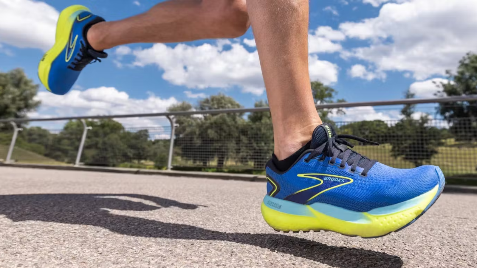 Hinh anh 4: Hinh anh cac doi giay ho tro giam dau dau goi tot nhat nam 2025