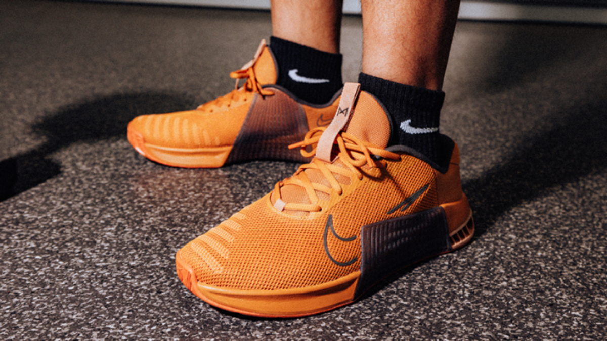 Giay tap luyen nu tot nhat nam 2025: On Cloud X 4, Nike Metcon 9, Hoka Clifton 9 va nhieu hon