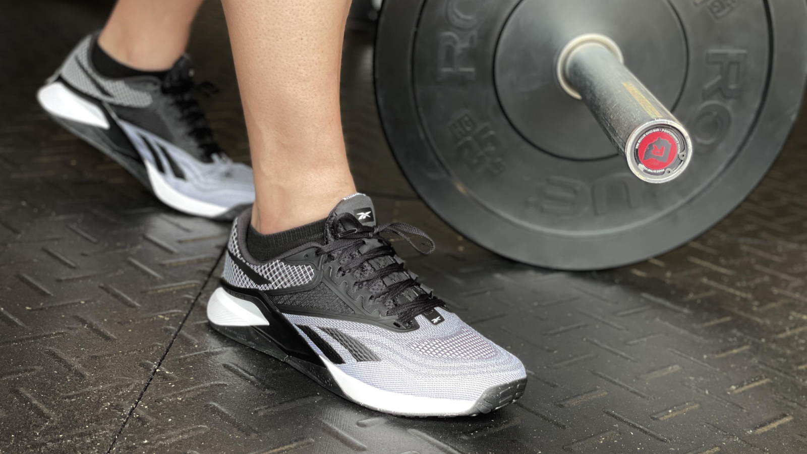 Top 10 đôi giày tập luyện nữ tốt nhất năm 2025 Hinh anh 9: Giay tap luyen nu tot nhat nam 2025: On Cloud X 4, Nike Metcon 9, Hoka Clifton 9 va nhieu hon