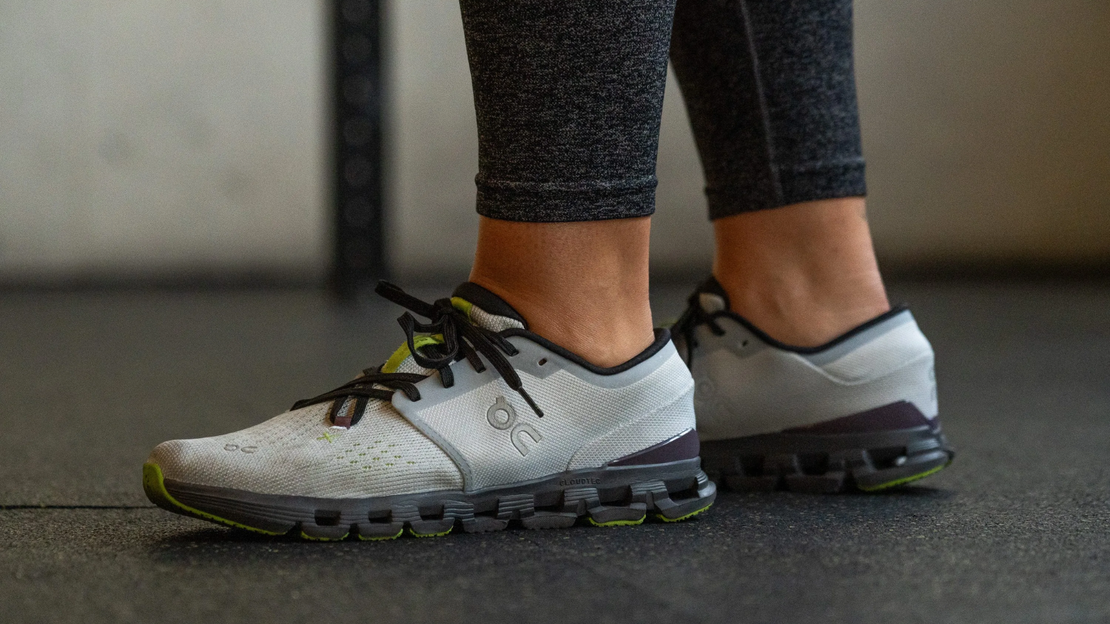 Top 10 đôi giày tập luyện nữ tốt nhất năm 2025 Hinh anh 2: Giay tap luyen nu tot nhat nam 2025: On Cloud X 4, Nike Metcon 9, Hoka Clifton 9 va nhieu hon