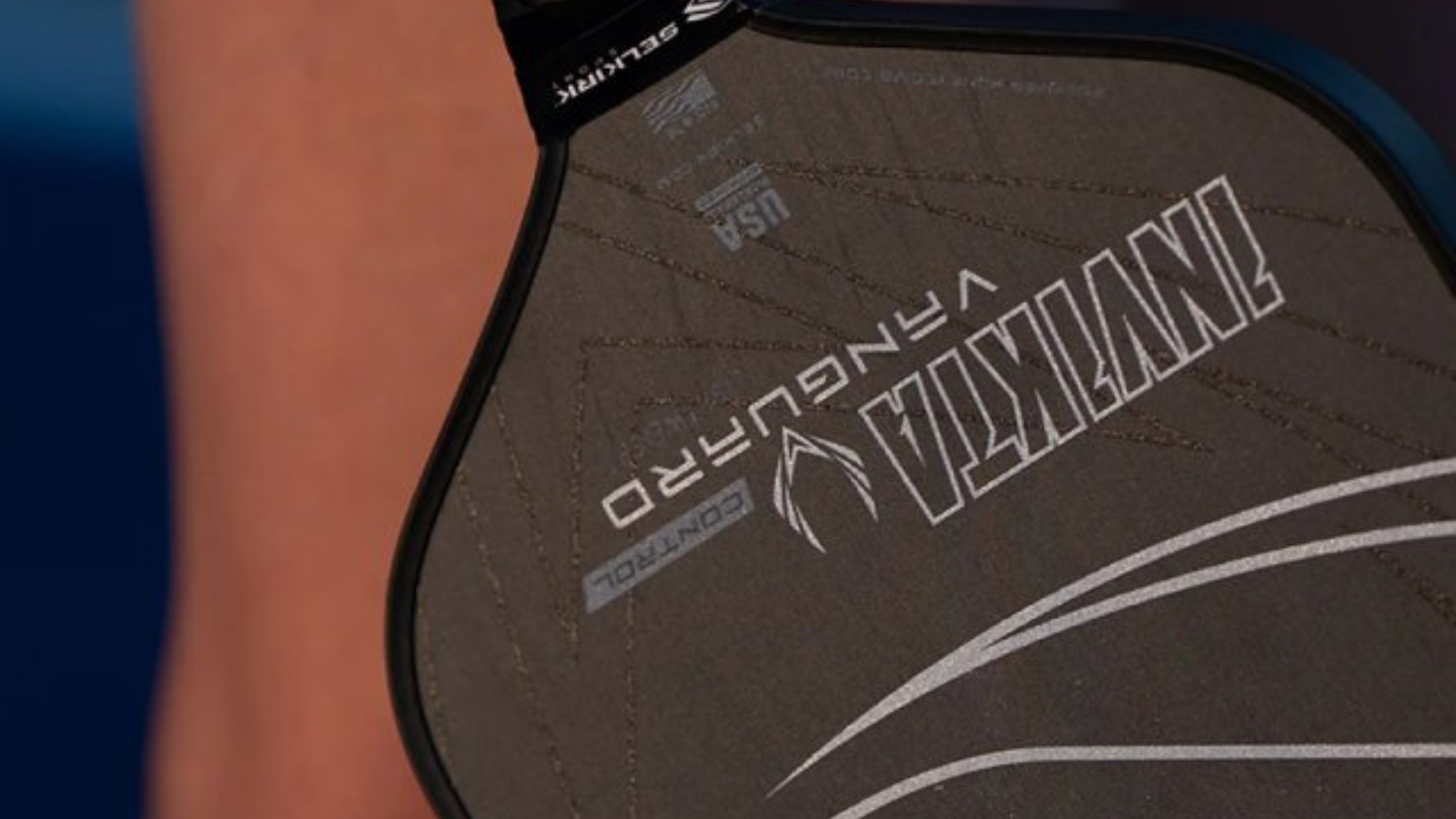 Top 5 vợt Pickleball tốt nhất 2025 Hinh anh 2: Cac mau vot pickleball hang dau nam 2025 tu Selkirk, Joola, Onix va Paddletek