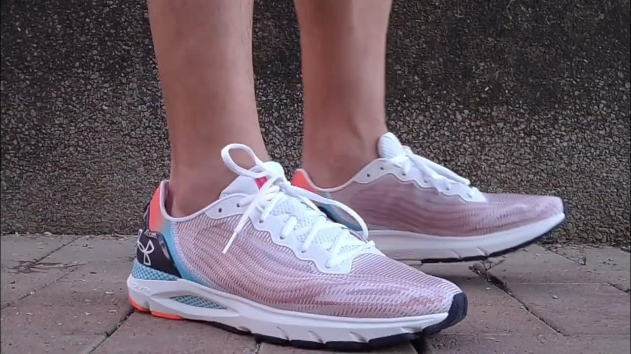 Hinh anh 2: HOVR Sonic 6 doi giay chay moi cua Under co gi?