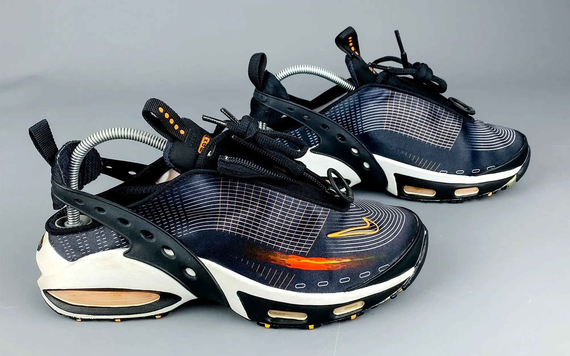 Nike Air Max Craze: Sự trở lại đầy ấn tượng của một mẫu giày retro đặc biệt Hinh anh 6: Nike Air Max Craze: Su tro lai day an tuong cua mot mau giay retro dac biet