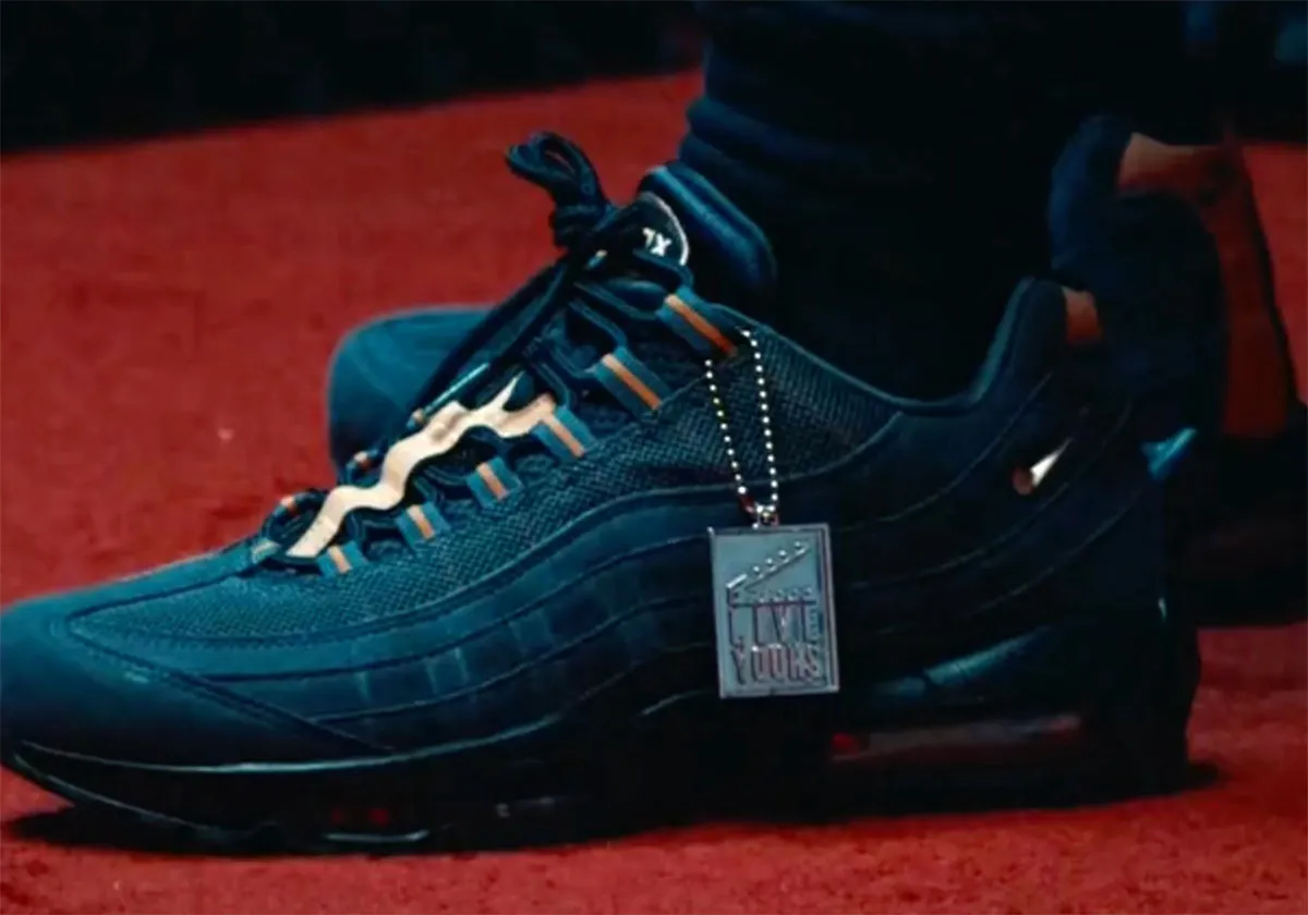 Hinh anh 3: Review Central Cee x Nike Air Max 95 Black Rose Gold