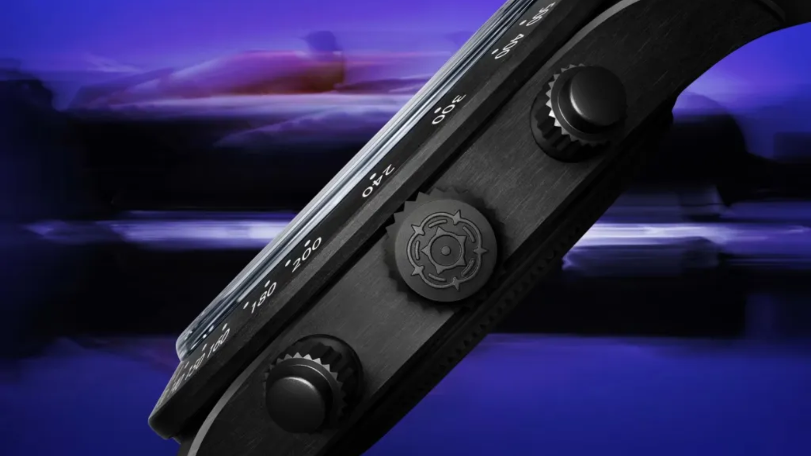 Tudor Black Bay Chrono Carbon 25: Đồng hồ cơ khí tốc độ Hinh anh 8: Tudor Black Bay Chrono Carbon 25, dong ho co khi dua xe, thiet ke carbon