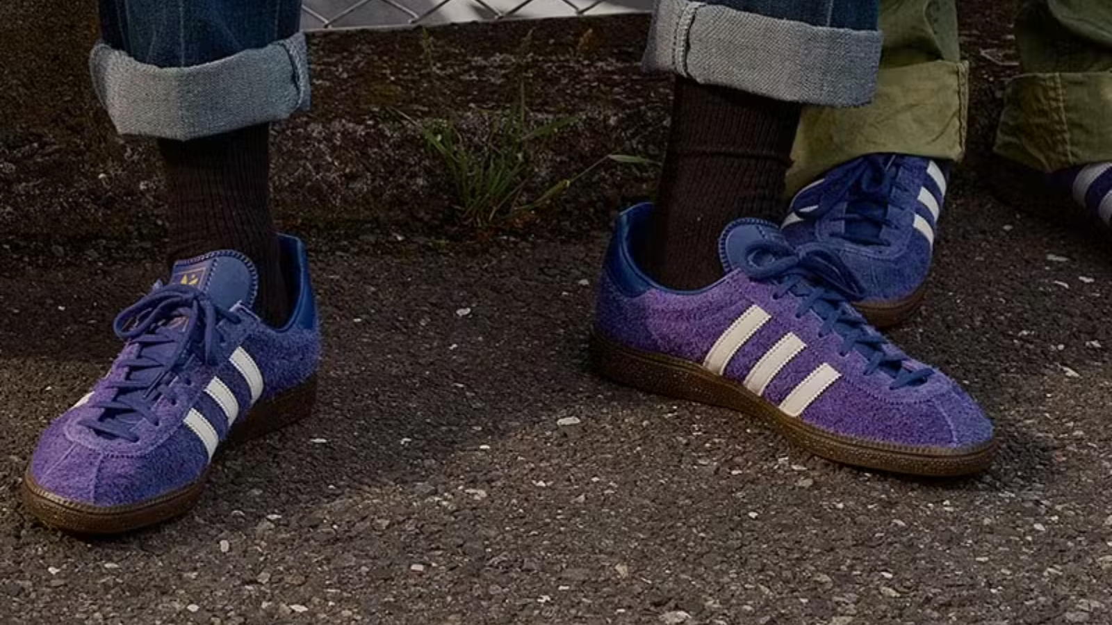 Adidas Tokyo: Biểu tượng tối giản trong thế giới Sneaker Hinh anh 8: Adidas Tokyo - doi giay sneaker toi gian co dien voi thiet ke nguyen ban va mau sac tinh te