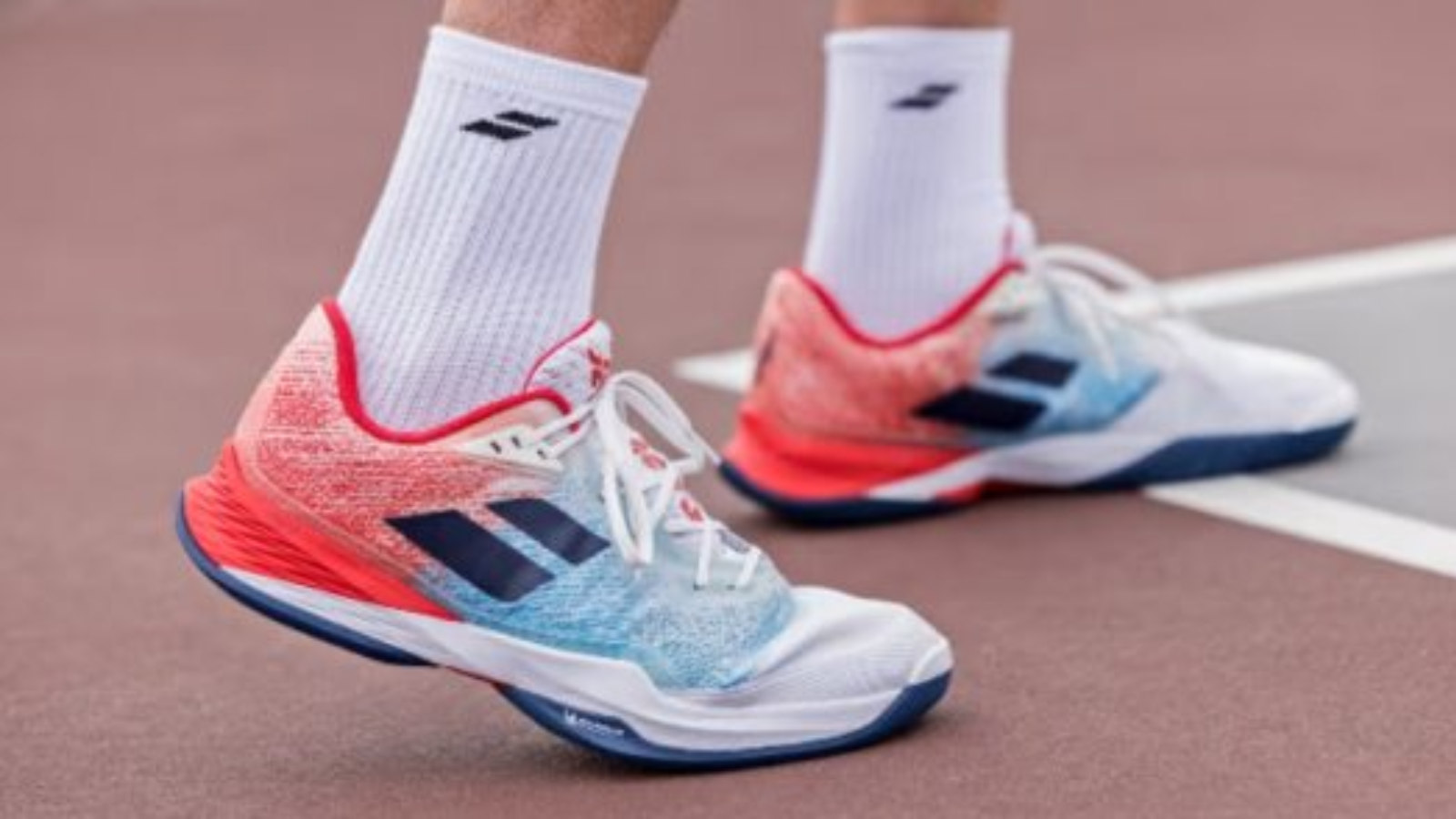 Hinh anh 1: Giay pickleball Babolat voi cong nghe tien tien va thiet ke hien dai