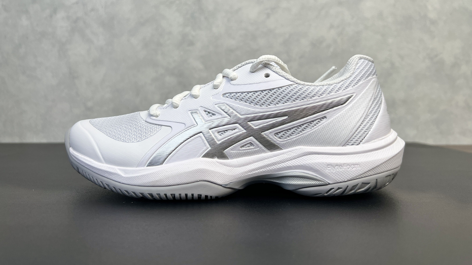 Hinh anh 1: Giay ASICS GEL-GAME FF Pickleball, thiet ke toi uu cho mon the thao pickleball.