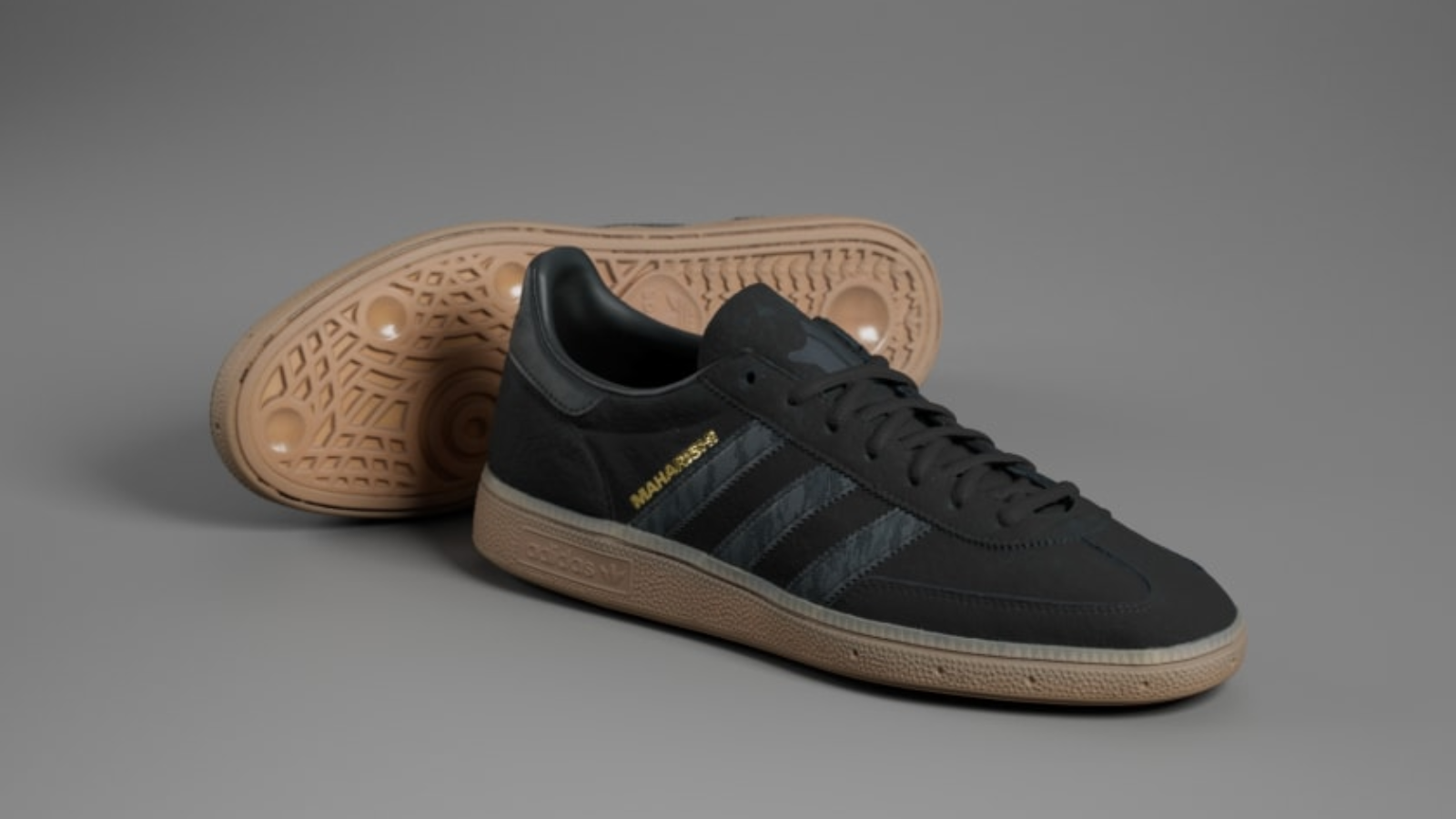 Hinh anh 9: Doi giay Liverpool x LeBron James x Nike Air Max 1 voi phoi mau trang-den-do.