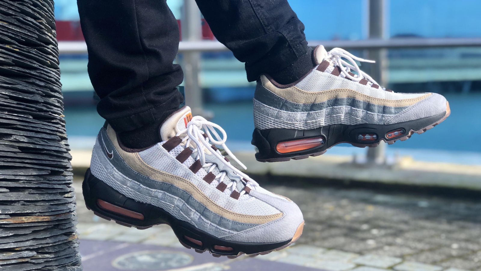 Nike Air Max 95 “110s”: Huyền thoại đường phố Vương quốc Anh Hinh anh 4: Nike Air Max 95 “110s”: Huyen thoai duong pho Vuong quoc Anh