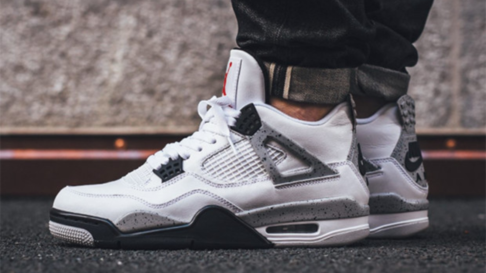 Phân Tích Sự Khác Biệt: Air Jordan 4 ‘White Cement’ 2025 vs 2016 Hinh anh 3: Phan Tich Su Khac Biet: Air Jordan 4 ‘White Cement’ 2025 vs 2016