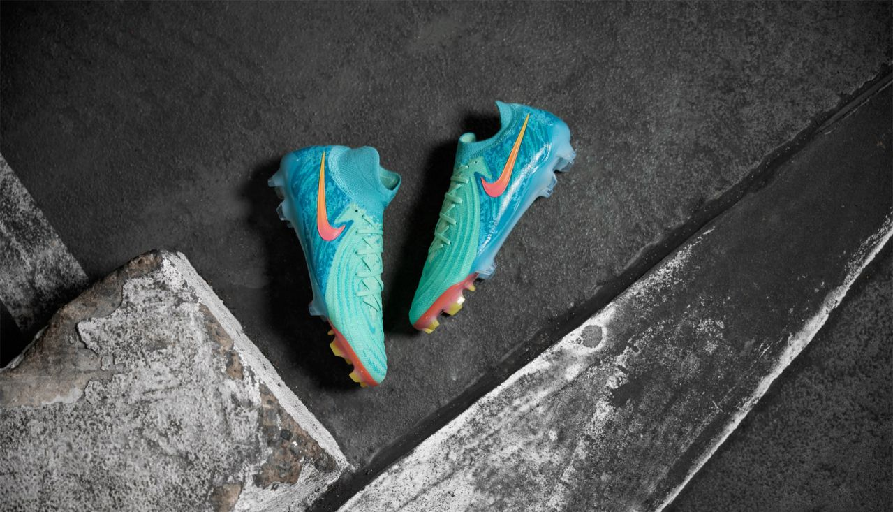 Nike Phantom – Dòng giày định hình nghệ thuật kiểm soát bóng hiện đại Hinh anh 1: Nike Phantom – Dong giay dinh hinh nghe thuat kiem soat bong hien dai