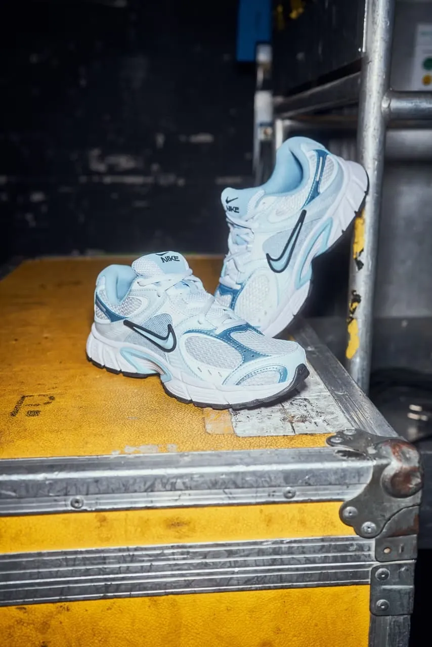 Hinh anh 3: Review Nike V5 RNR: Tan binh Y2K chinh phuc nguoi ham mo