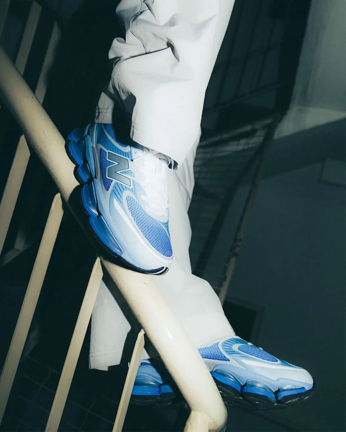 Review chi tiết mẫu giày Tech runner: New Balance 2000 ABZORB Hinh anh 3: Review chi tiet mau giay Tech runner: New Balance 2000 ABZORB