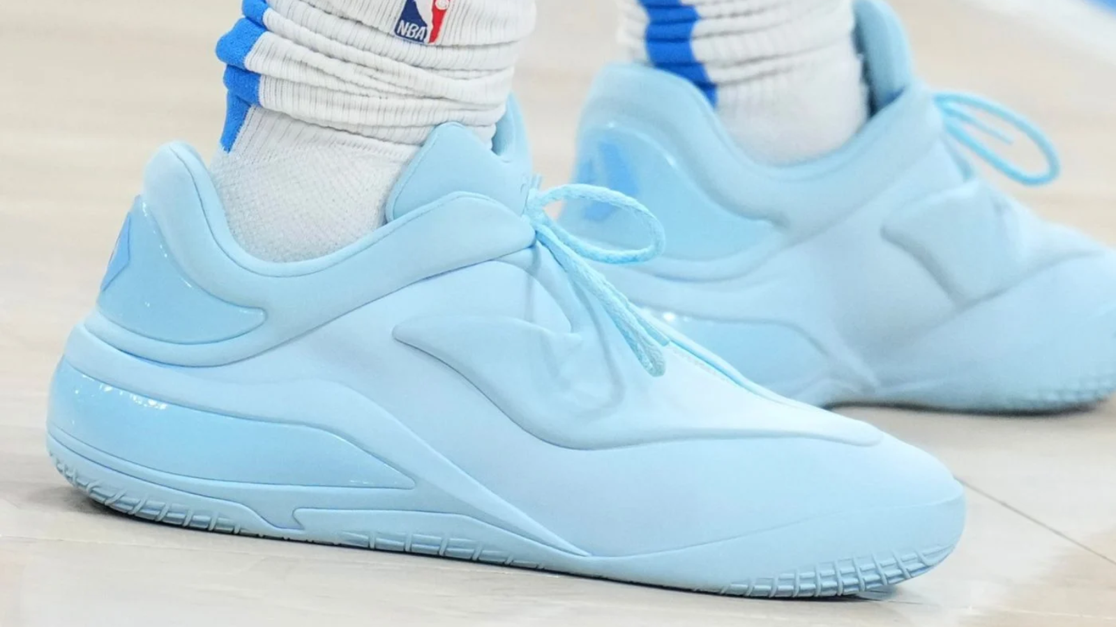 Hinh anh 6: Converse Shai 001 - doi giay bong ro dau tien cua Shai Gilgeous-Alexander