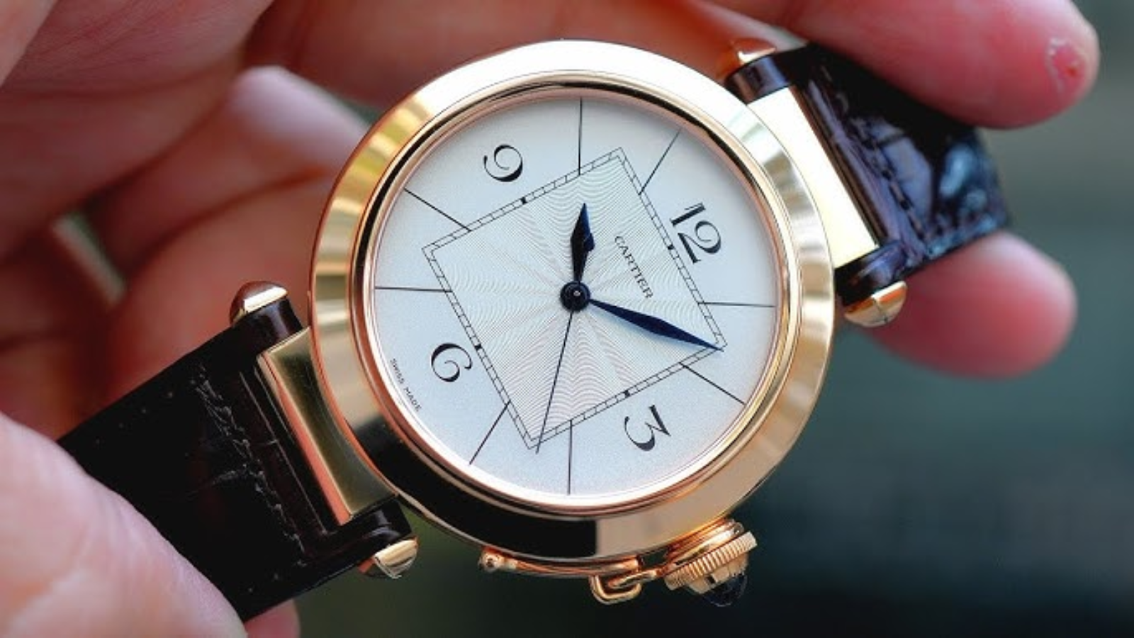 Hinh anh 8: Nhung Mau Dong Ho Cartier Co Dien Dang Mua Nhat Hien Nay