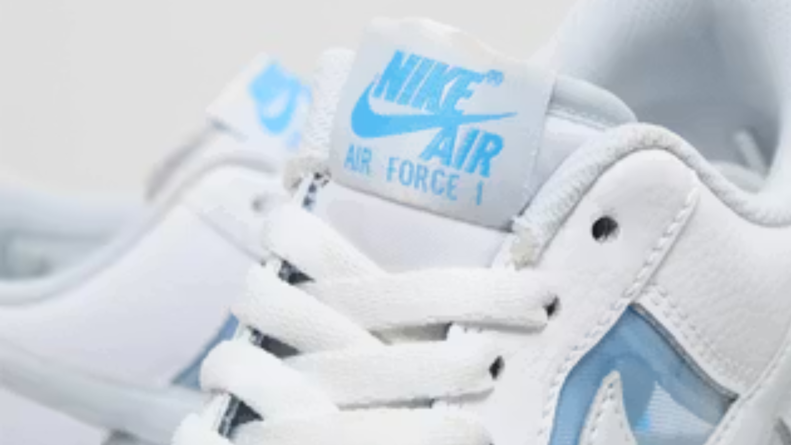 Hinh anh 5: Nike Air Force 1 Low Invisible Woman 2.0 voi thiet ke trong suot va phoi mau tinh te