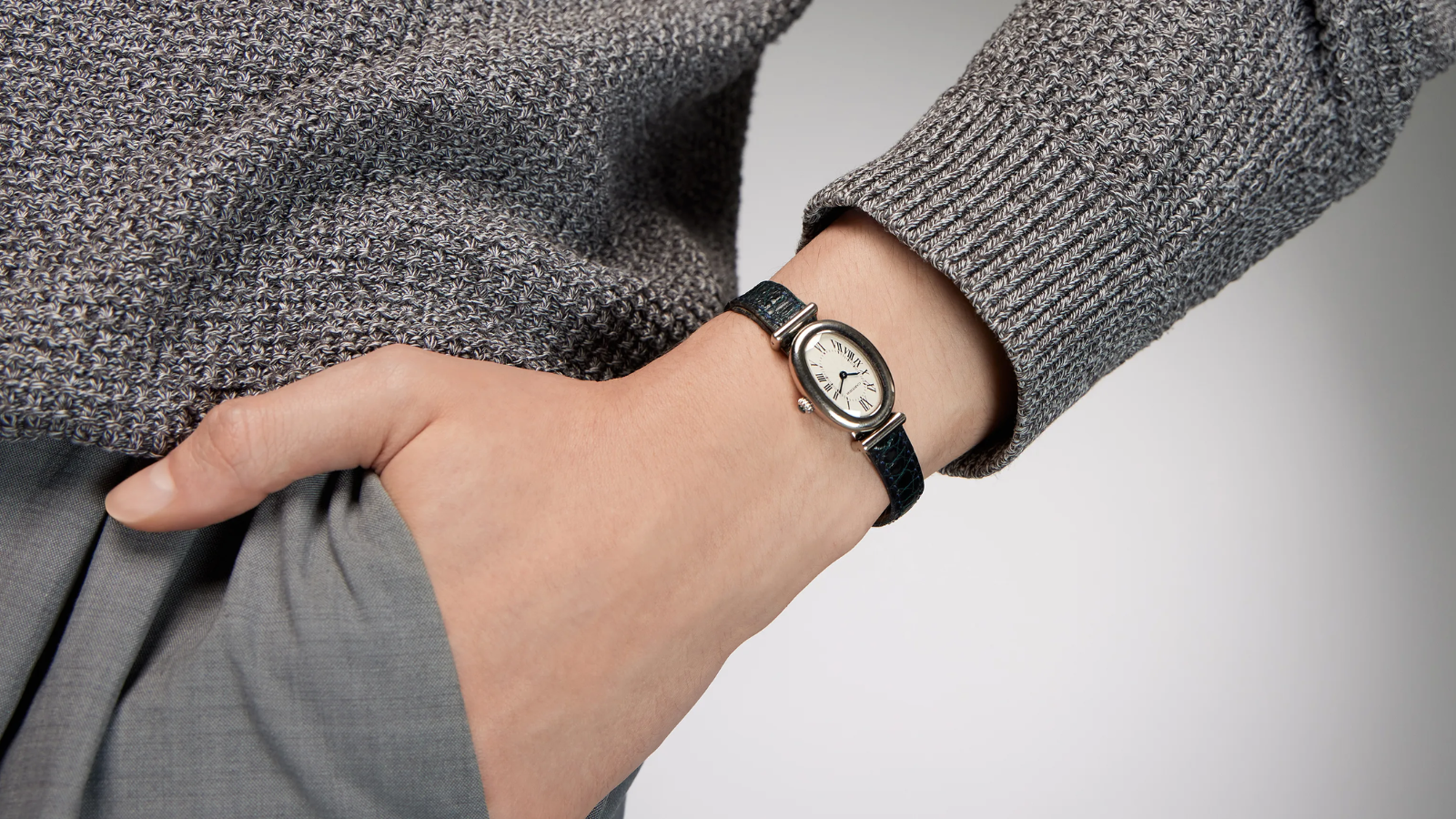 Hinh anh 12: Nhung Mau Dong Ho Cartier Co Dien Dang Mua Nhat Hien Nay