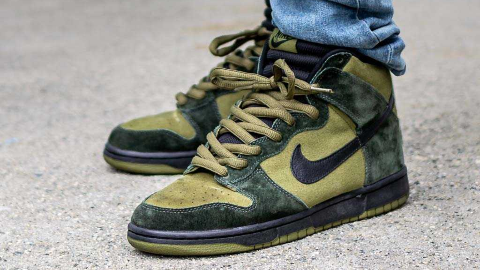 Hinh anh 6: Cac mau giay sneaker lay cam hung tu sieu anh hung: Batman, Hulk, Wolverine, Invisible Woman, Spider-Man.