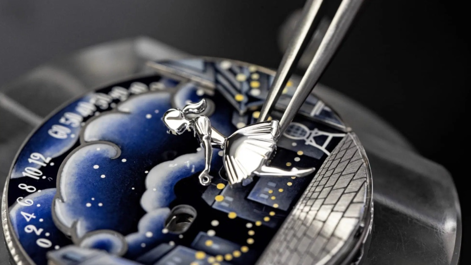 Hinh anh 7: Van Cleef & Arpels Ke Lai Mot Chuyen Tinh Vuot Thoi Gian Qua Tac Pham Moi Nhat