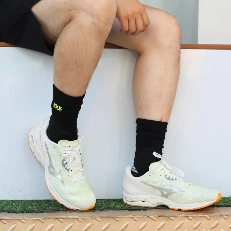 Alternative view of Giày Mizuno Wave 'White Silver' D1GH251004