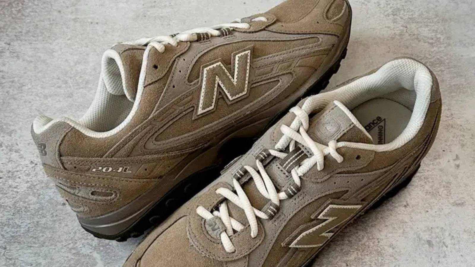 Hinh anh 3: Giay New Balance 204L mau Mushroom va Arid Stone, thiet ke low-profile thoi thuong