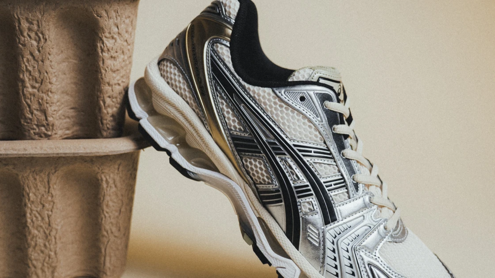 Bỏ lỡ JJJJound x ASICS? Dưới đây là 3 lựa chọn thay thế tuyệt vời Hinh anh 6: Bo lo JJJJound x ASICS? Duoi day la 3 lua chon thay the tuyet voi