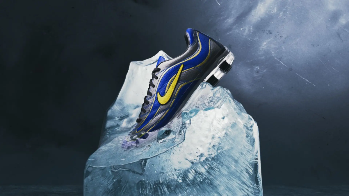 Nike he lo mau giay Cryoshot moi lay cam hung tu huyen thoai R9