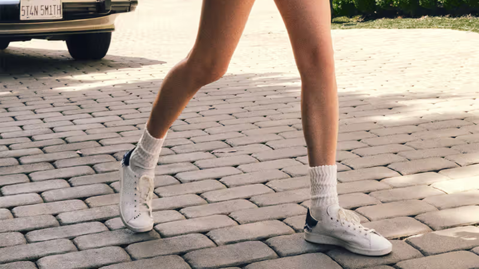 Hinh anh 4: CLOT x adidas Stan Smith “Beaded”: Pha vo khuon mau voi chi tiet thu cong tinh te