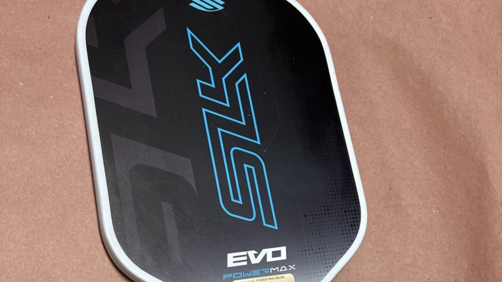 Đánh giá vợt pickleball SLK Evo Power Max: 4 điều bạn cần biết Hinh anh 1: Danh gia vot pickleball SLK Evo Power Max: 4 dieu ban can biet
