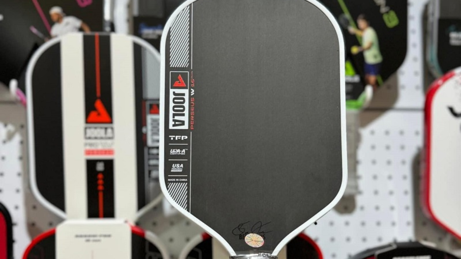 Hinh anh 4: Hinh anh vot pickleball Joola Pro 4 Perseus voi thiet ke hien dai