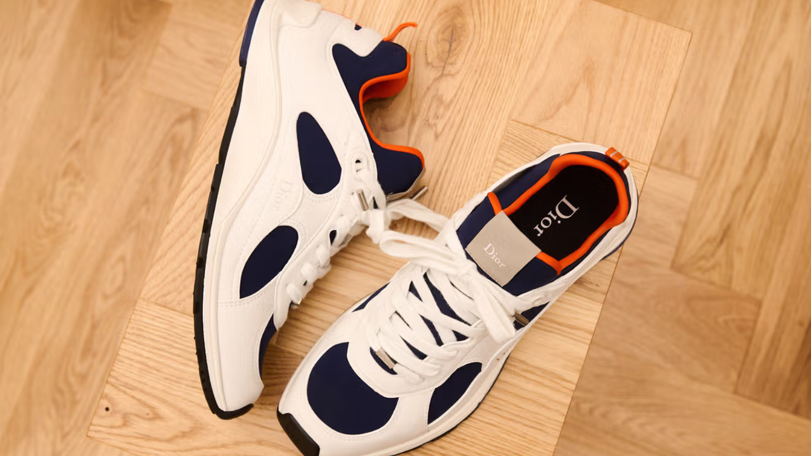 Hinh anh 5: Hinh anh show dien Paris Fashion Week Men SS26 voi bo suu tap sneaker noi bat