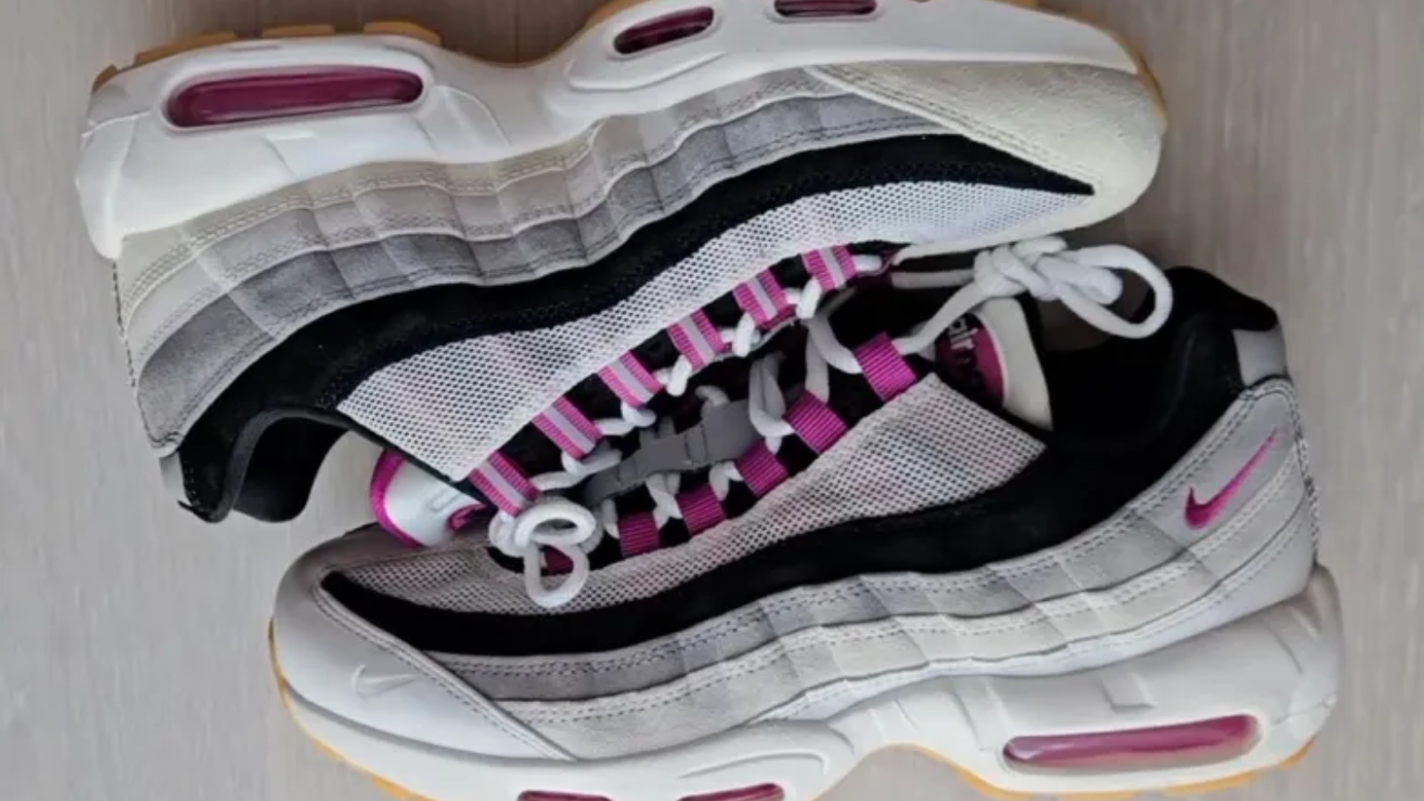 Hinh anh 4: Nike SB Air Max 95 - Su ket hop hoan hao giua thoi trang va hieu nang danh cho skater