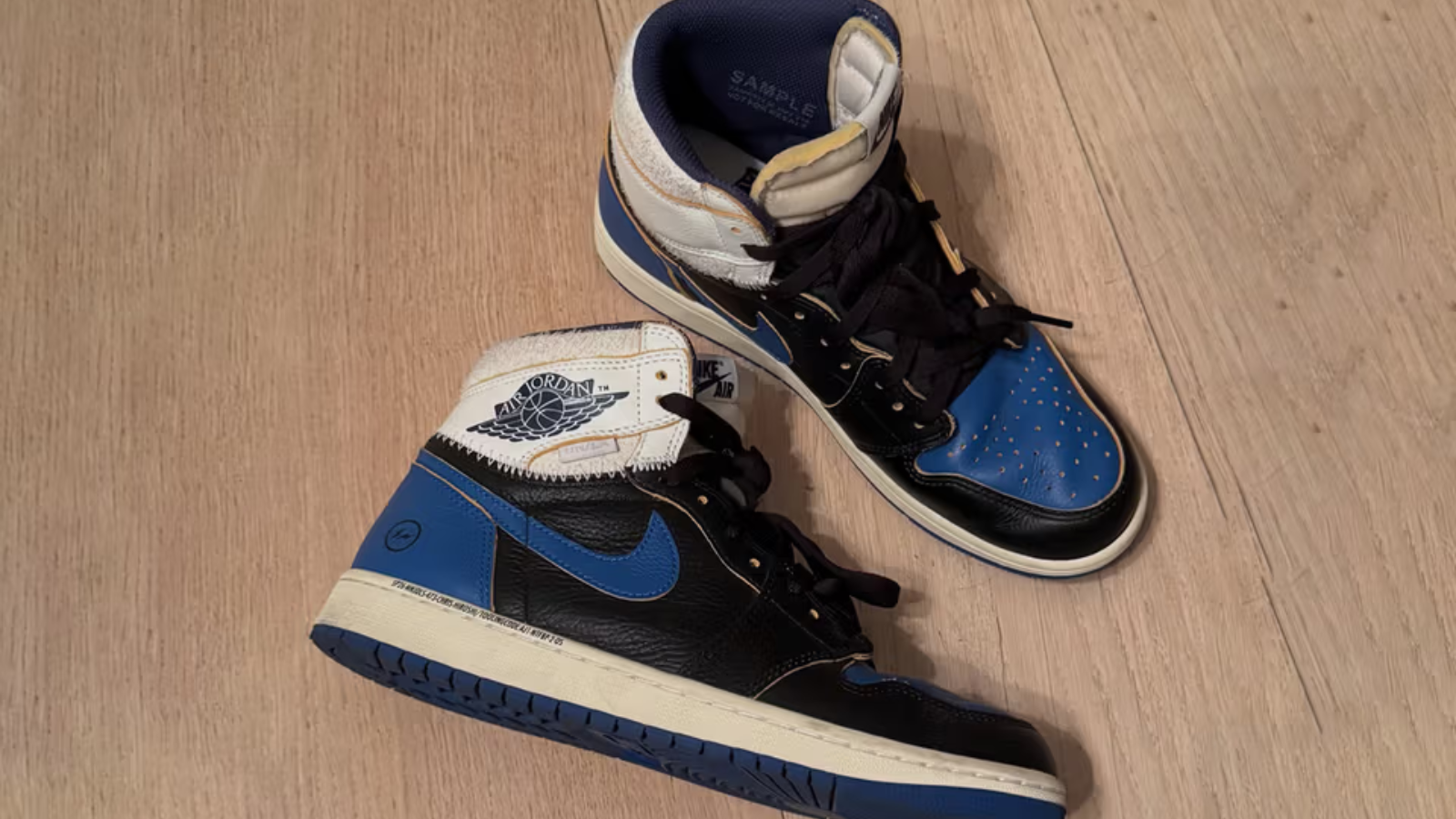 Hinh anh 1: Hiroshi Fujiwara mang Union x Fragment x Air Jordan 1 Sport Royal