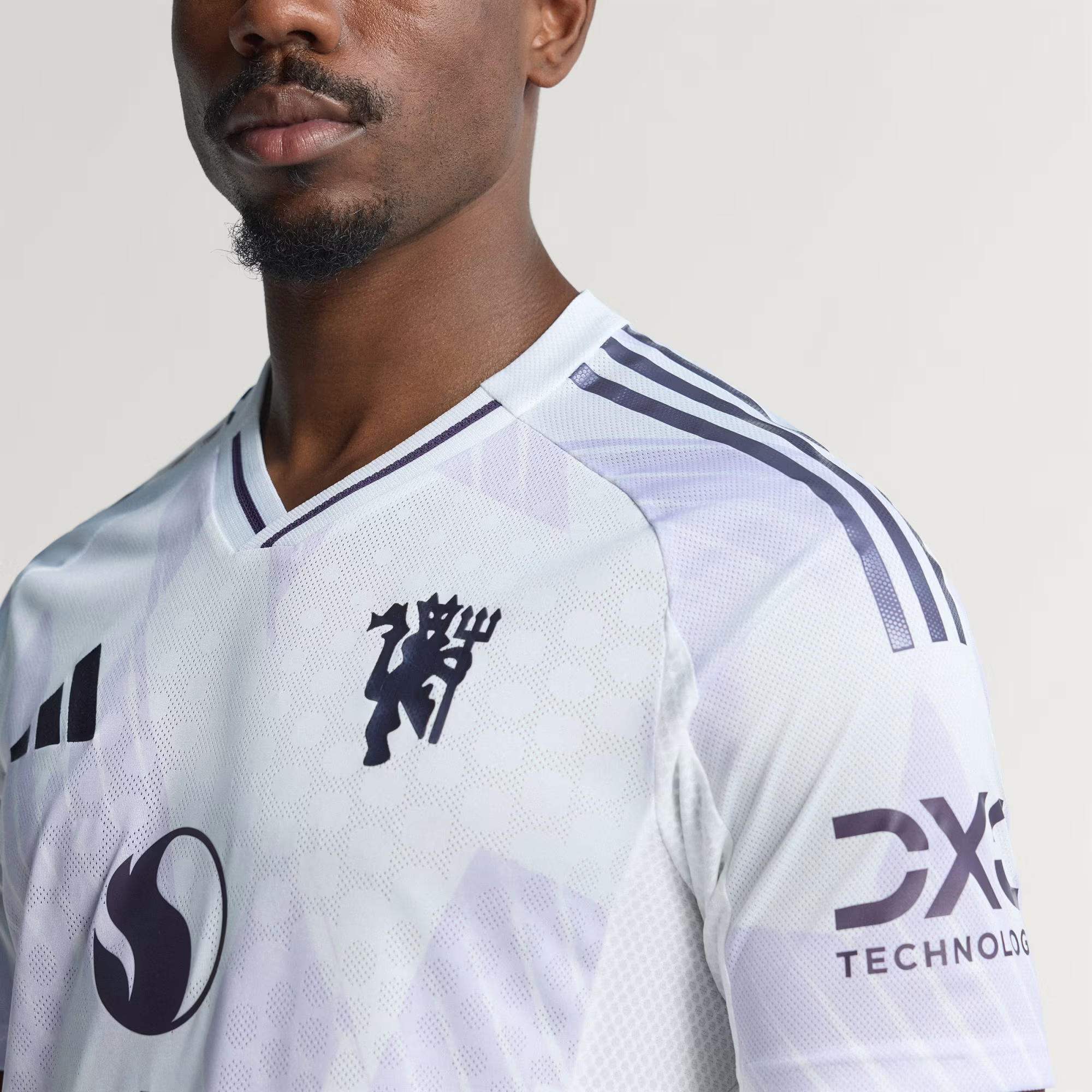 Áo Adidas Manchester United 2526 ‘White’ JI7424 - Ảnh 7