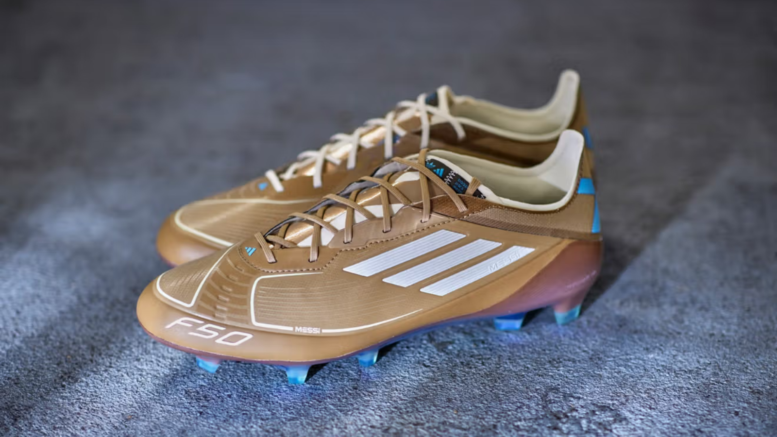 Hinh anh 8: Hinh anh cac doi sneaker collab cua Bad Bunny va adidas tu 2023 den 2025