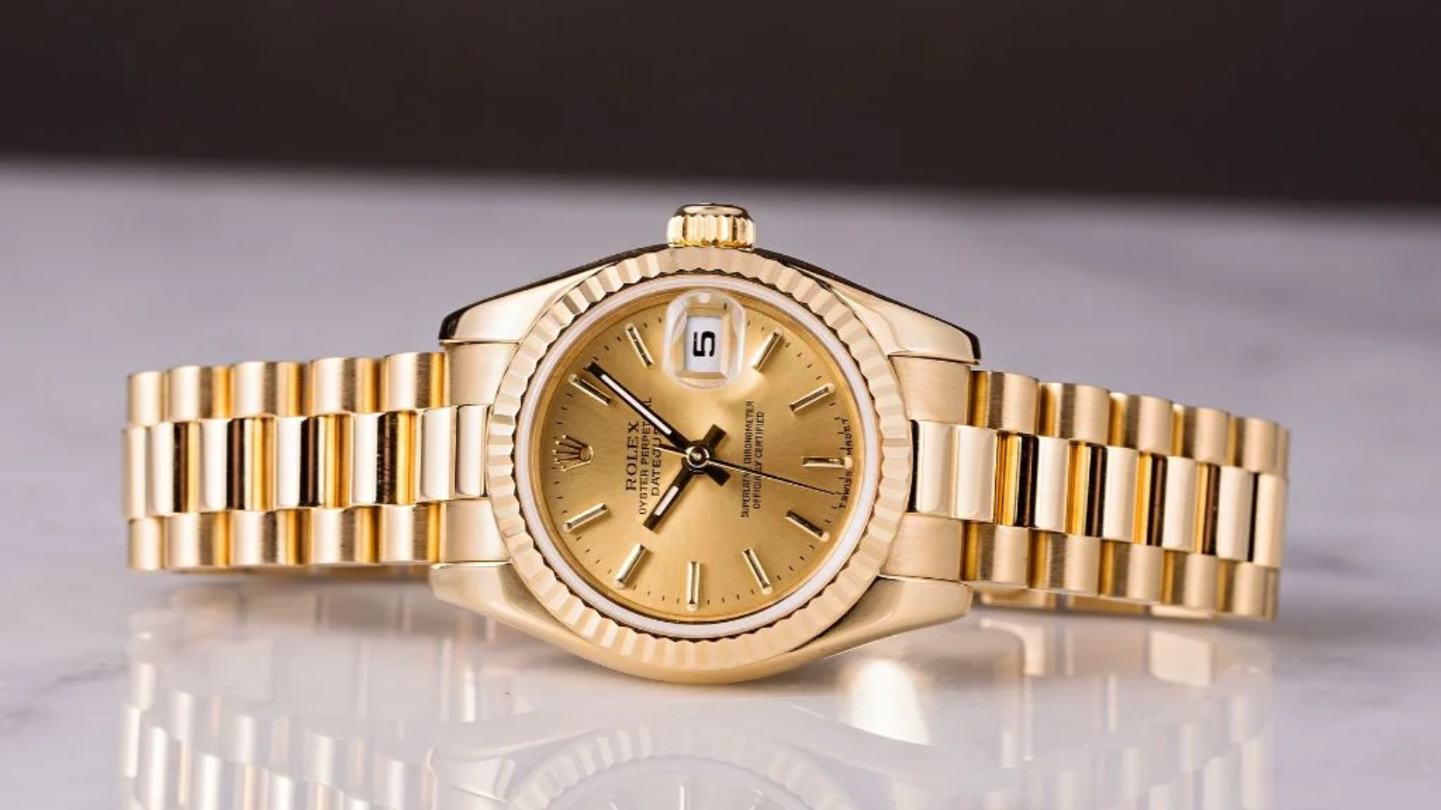 Hinh anh 1: Hinh anh dong ho nu sang trong 2025 tu cac thuong hieu hang dau