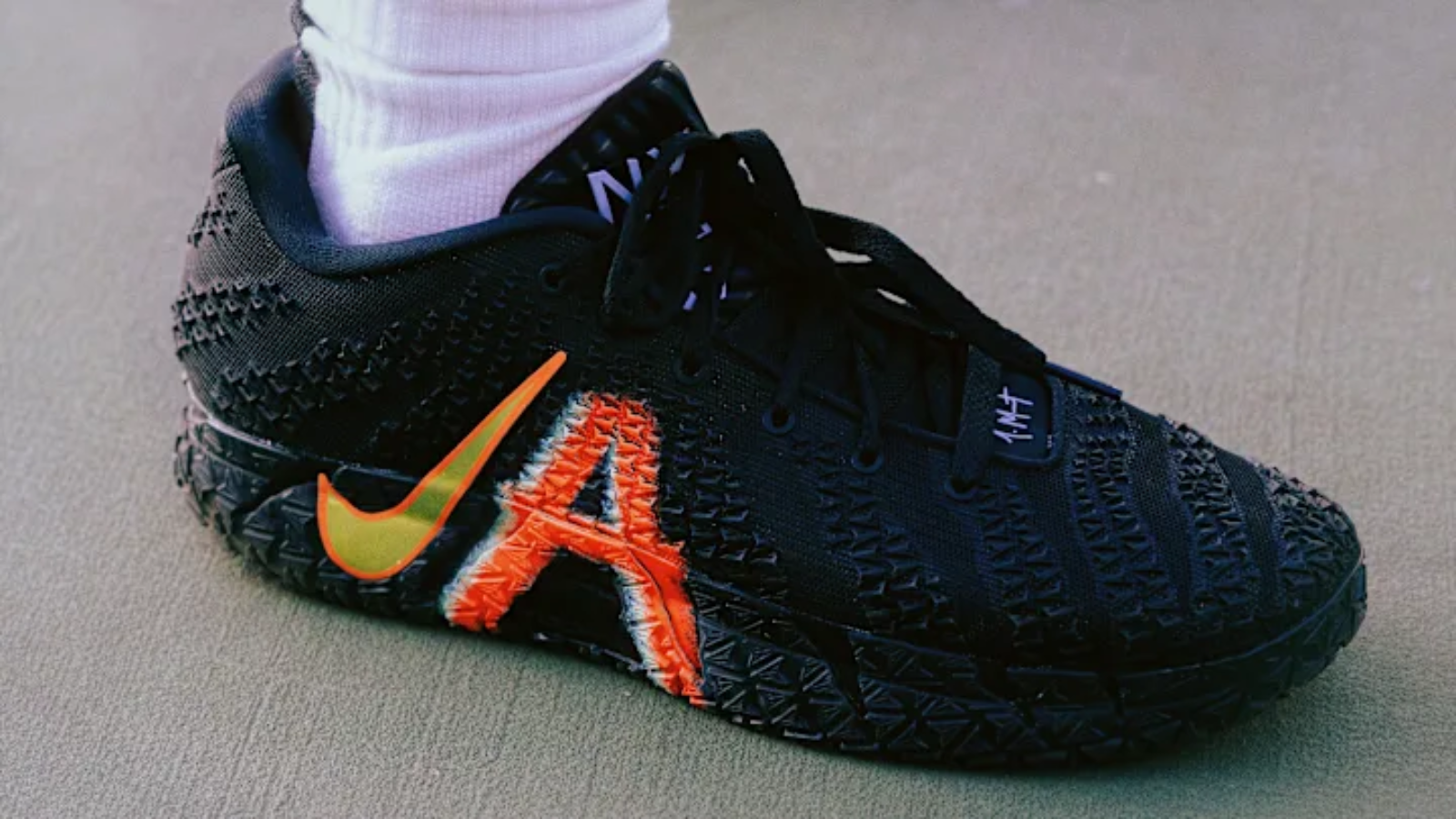 Hinh anh 2: Doi giay Nike Ja 3 voi thiet ke noi bat va dem ZoomX
