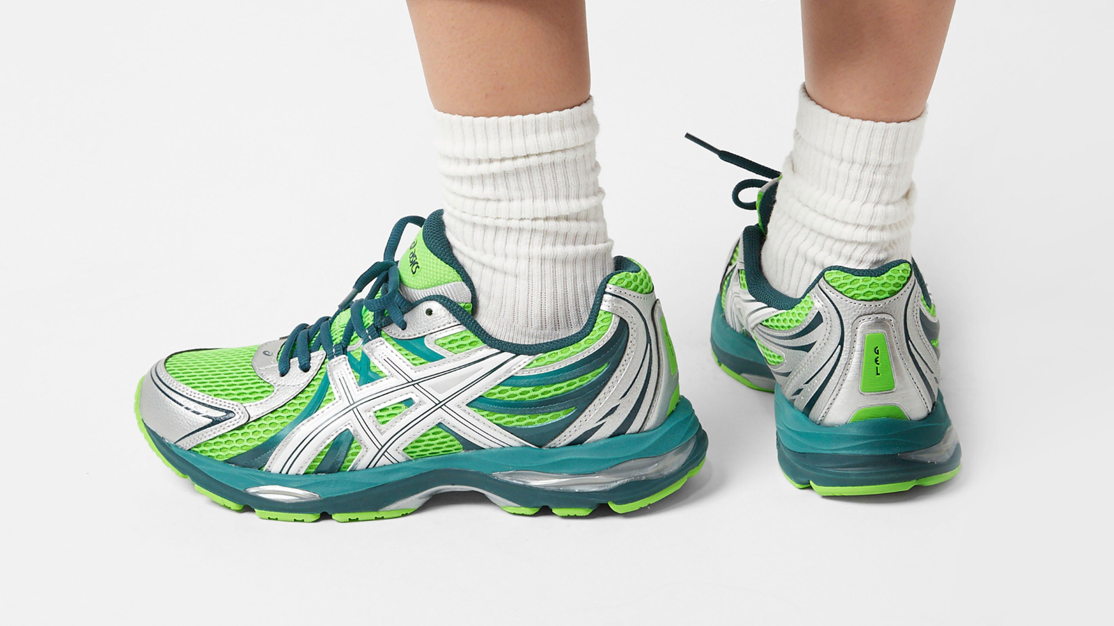 Hinh anh 2: Giay ASICS x size? GEL-SEKIRAN voi phong cach retro-tech va cong nghe GEL hien dai