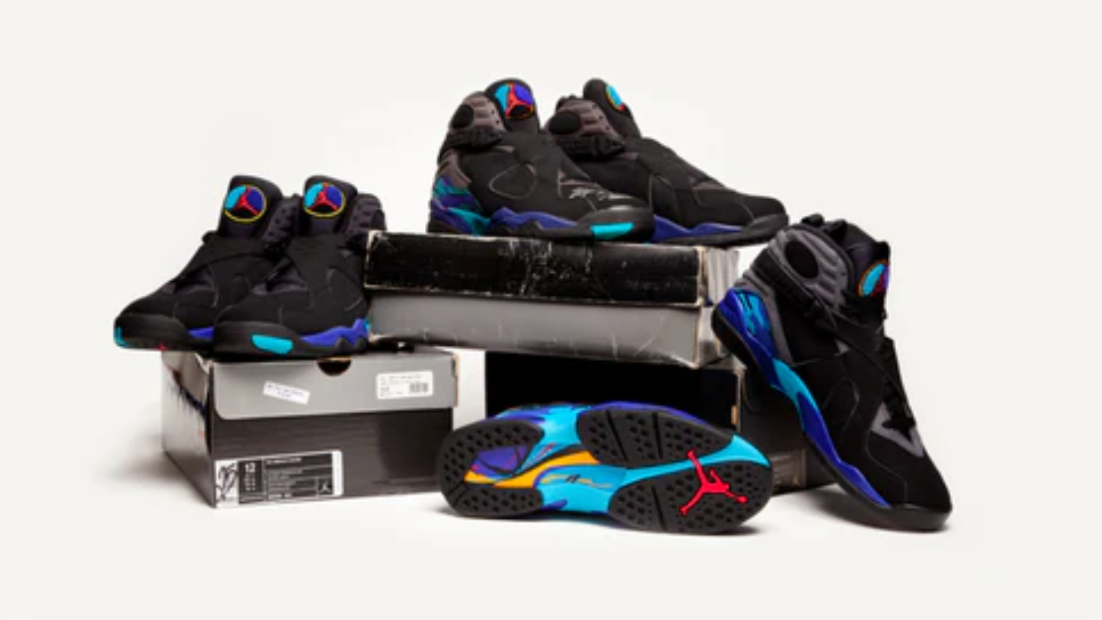 Hinh anh 2: Air Jordan 8 “Aqua” 2025 voi phoi mau tim va xanh, phien ban gan giong ban goc nam 1993.