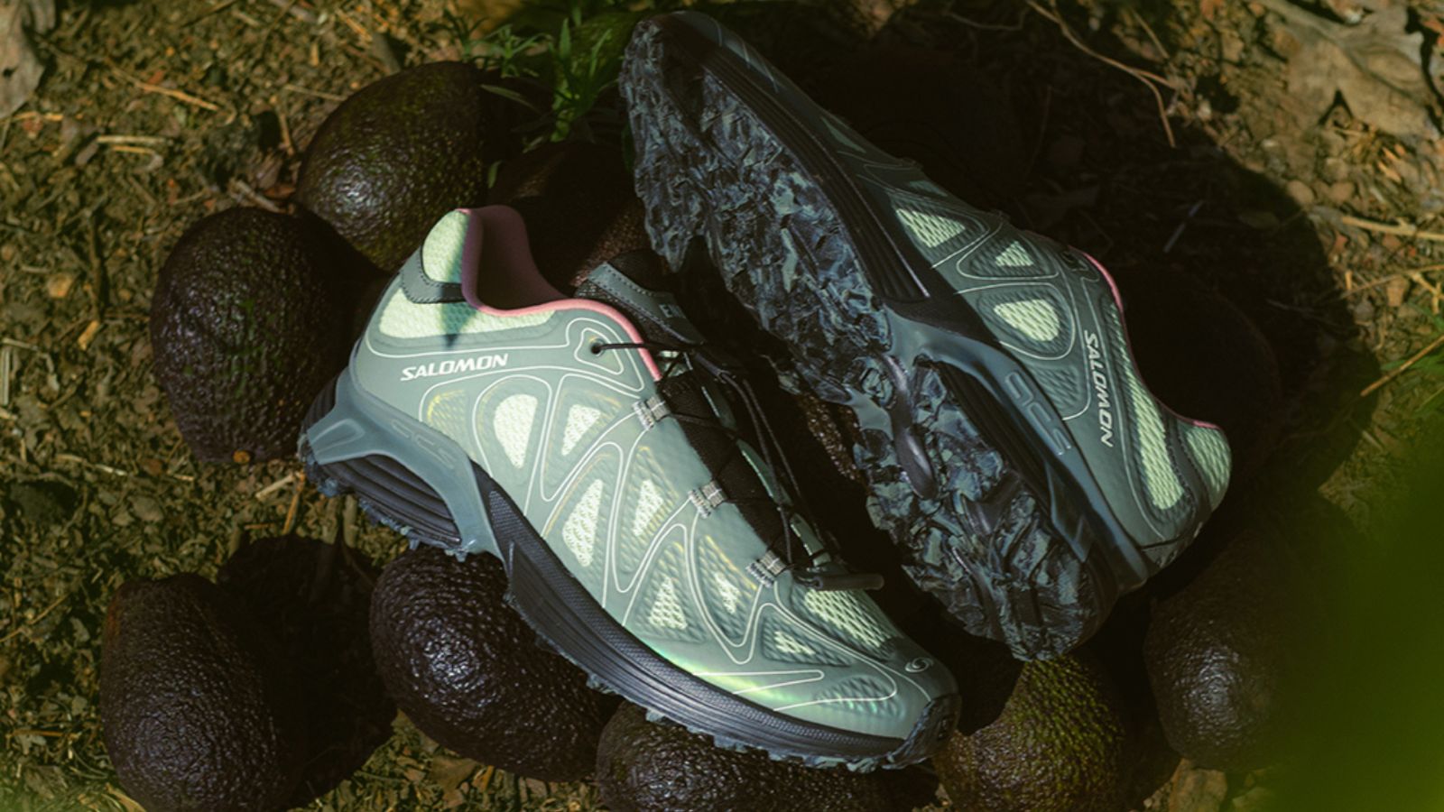 Hinh anh 1: END. x Salomon XT-Whisper Avocado - Giay sneaker lay cam hung tu qua bo voi phoi mau xanh la cay va trang, thiet ke doc dao va cong nghe tien tien.