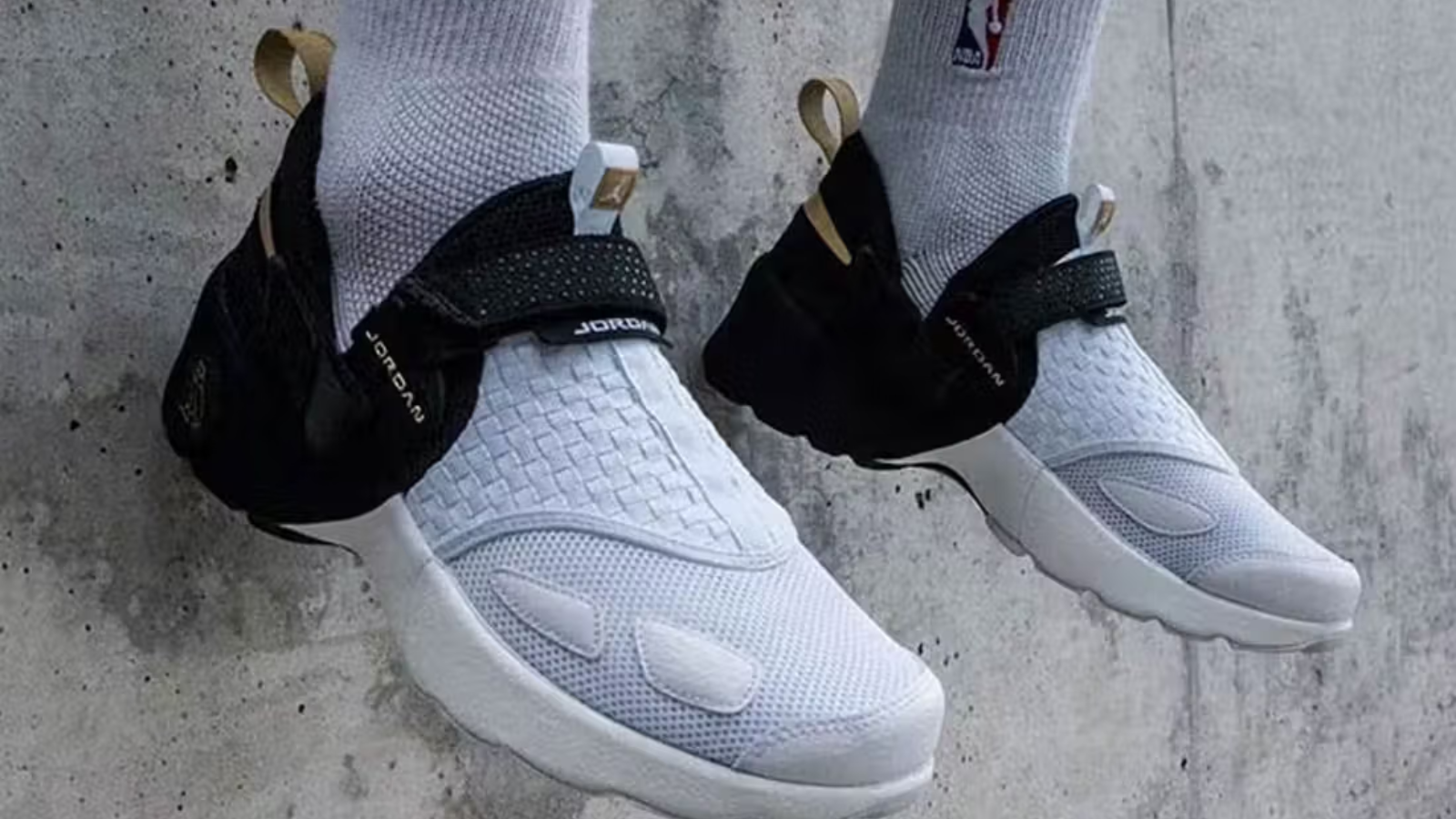 Hinh anh 6: Hinh anh doi giay Jordan Trunner voi thiet ke slip-on va mau sac doc dao