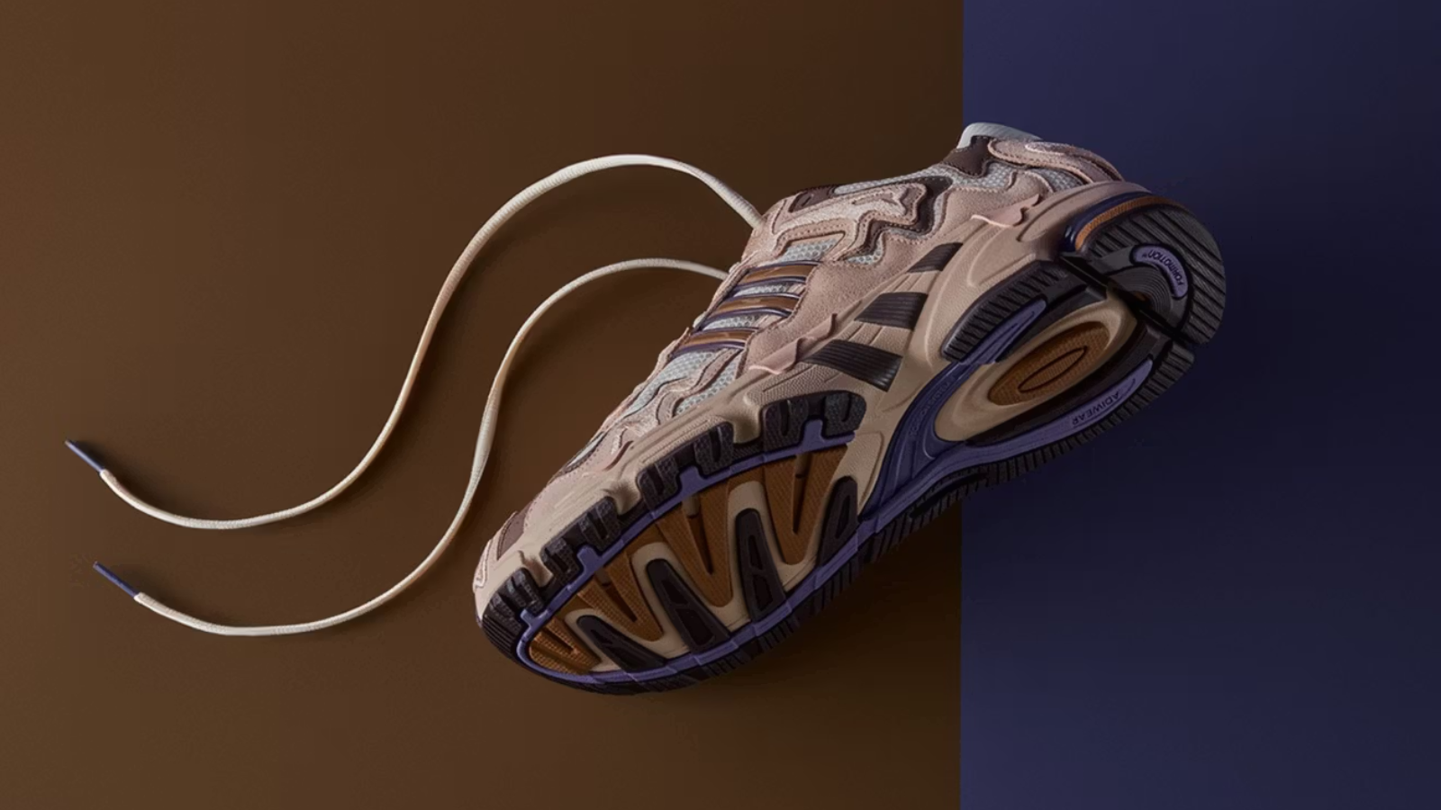 Hinh anh 1: Hinh anh cac doi sneaker collab cua Bad Bunny va adidas tu 2023 den 2025