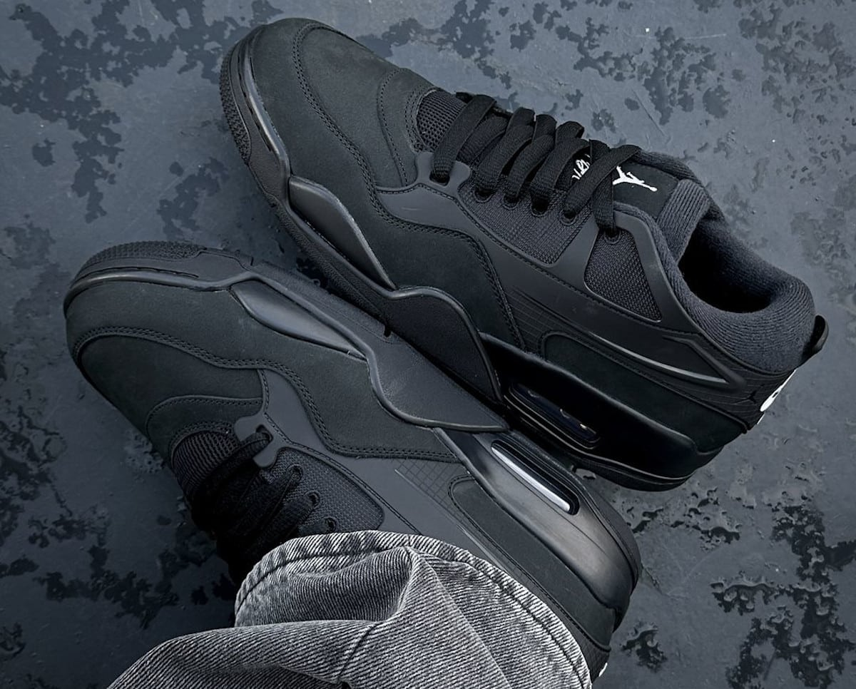 Air Jordan 4 “Black Cat” trở lại cùng Nike Air vào tháng 11 năm 2025