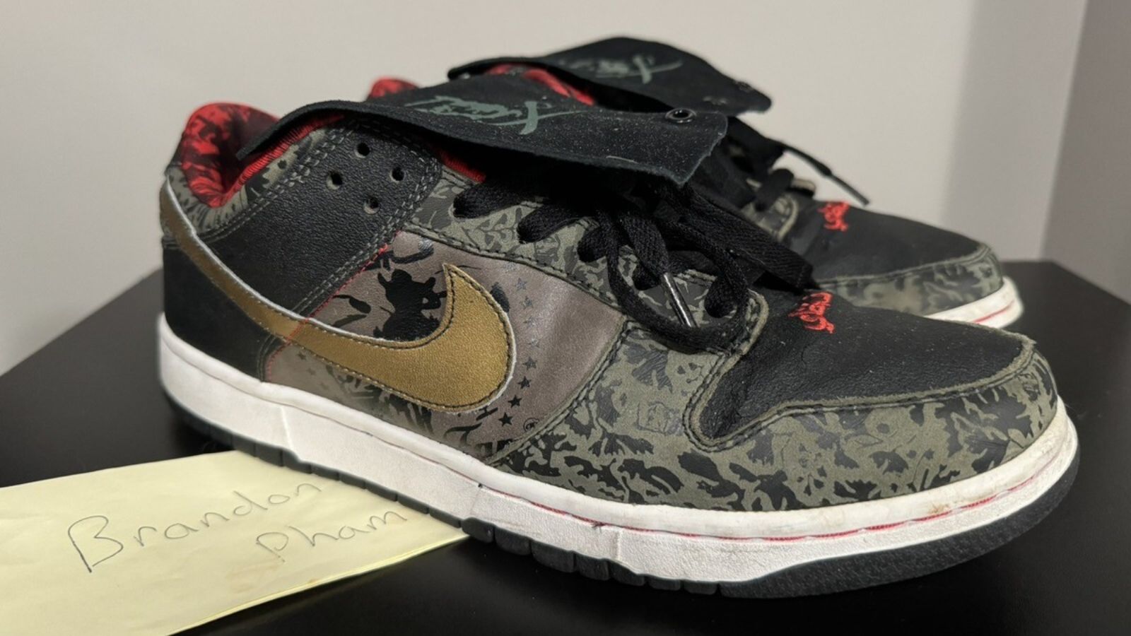 Hinh anh 7: Nike SB Dunk Low SBTG bieu tuong van hoa sneaker